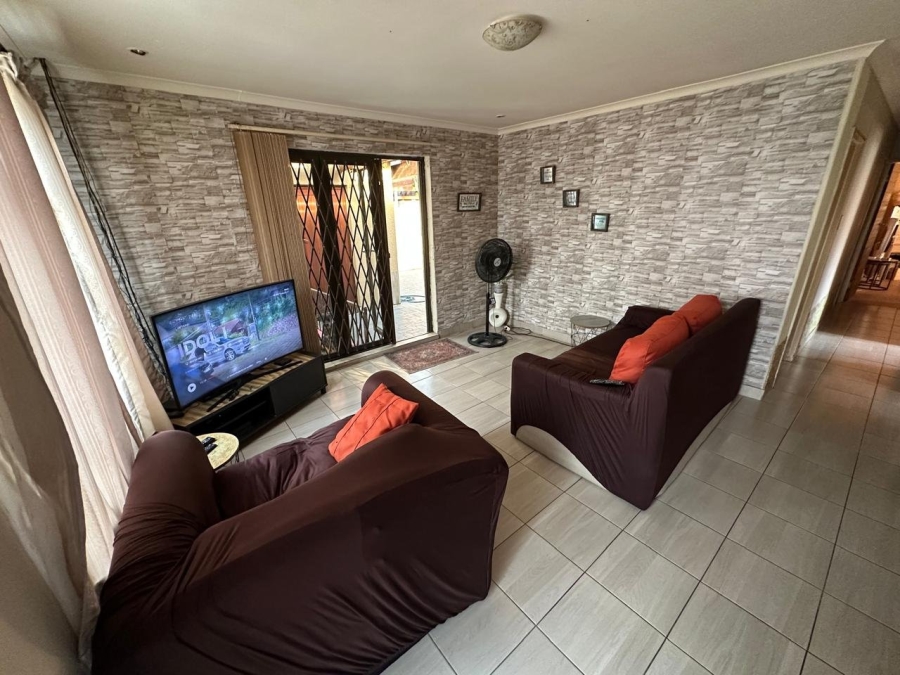 3 Bedroom Property for Sale in Portlands Western Cape